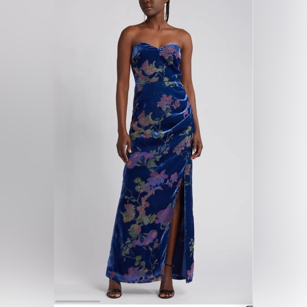 Lulus NWT blue velvet floral gown